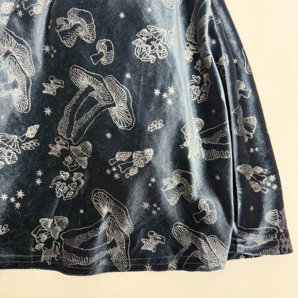 Disturbia Faefire Foil Print Velour Cut Out Mini
Dress Dusky Blue Mushroom Print - Picture 10 of 14